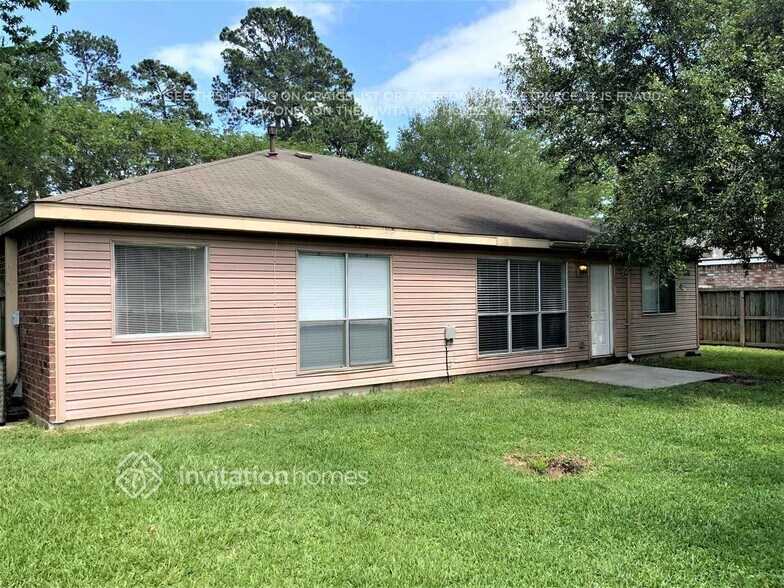Building Photo - 22731 Bridgewater Dr