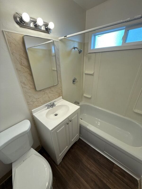 Building Photo - 235 Kearney St S