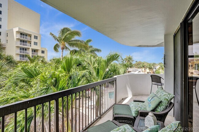 Building Photo - 1361 S Ocean Blvd