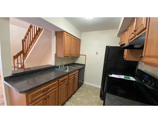 Building Photo - 205 Lake St