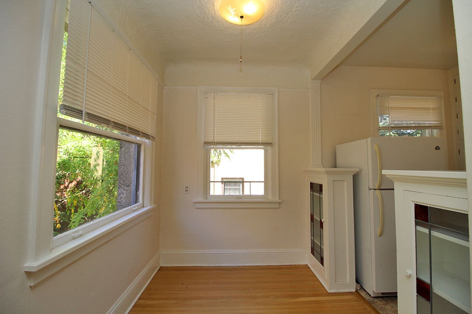 Building Photo - 1943 NW Irving St