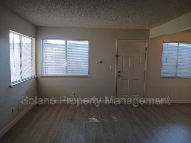 Building Photo - 1930 Peabody Rd