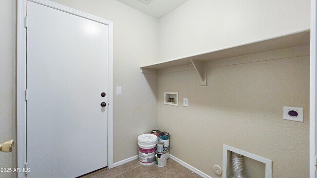 Building Photo - 25039 W Dove Trail