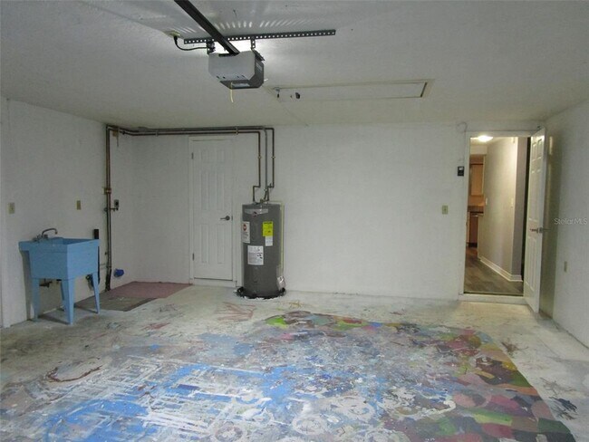 Building Photo - 7226 San Moritz Dr