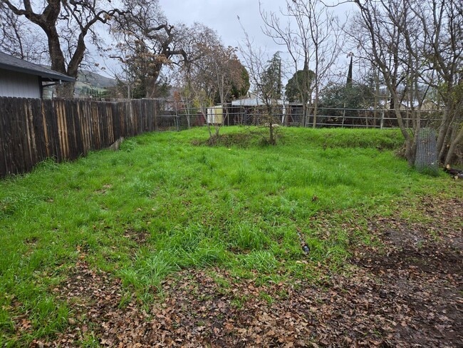 Building Photo - 398schindlerstreet.is4lease.com