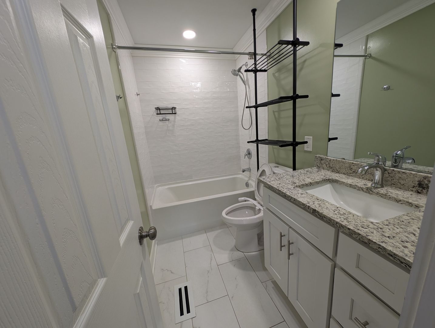 Building Photo - 1801 Kennesaw Dr