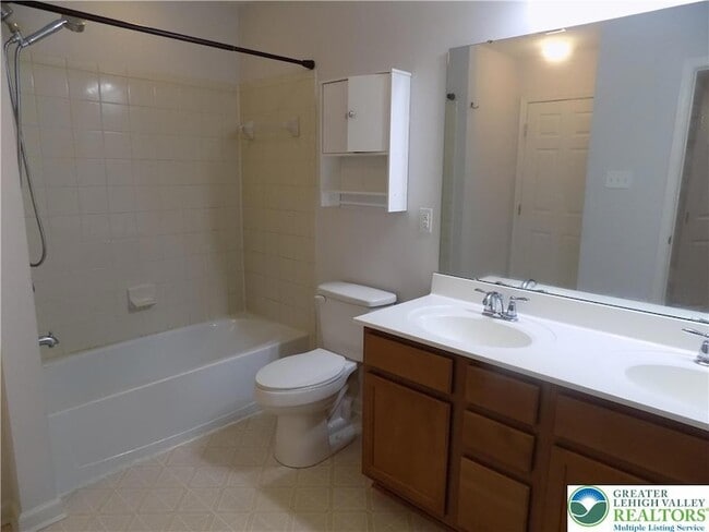 Building Photo - 1145 Sparrow Way