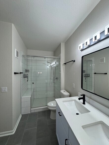 Building Photo - 10351 W Girton Dr