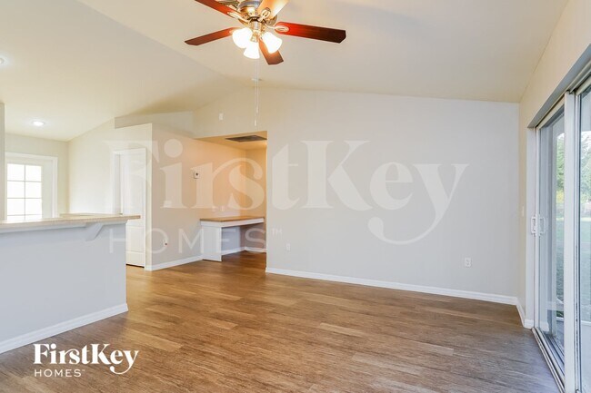 Building Photo - 363 Claridge Cir