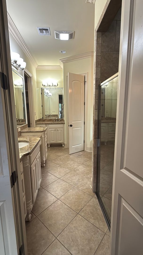 Building Photo - Rental Property in Twelve Oaks