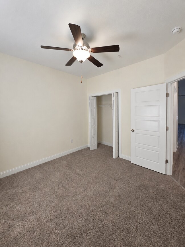 Building Photo - 949 Jackline Pl
