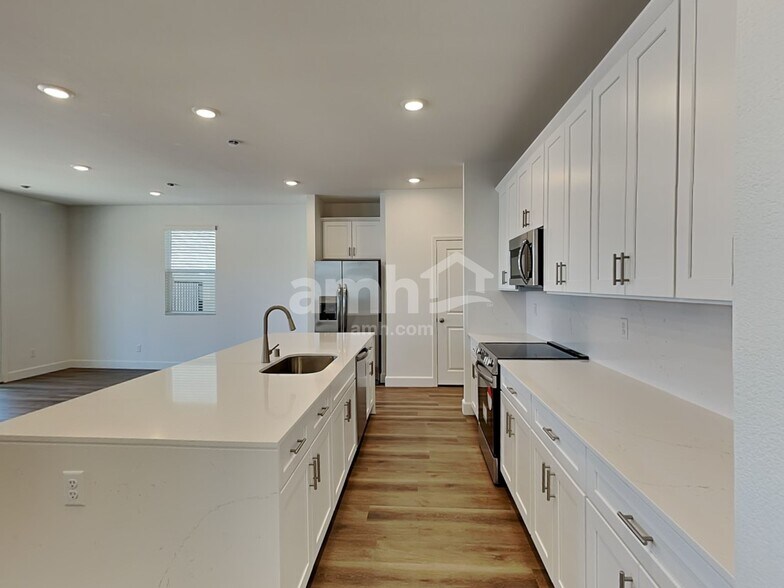 Building Photo - 6489 Rush Avenue