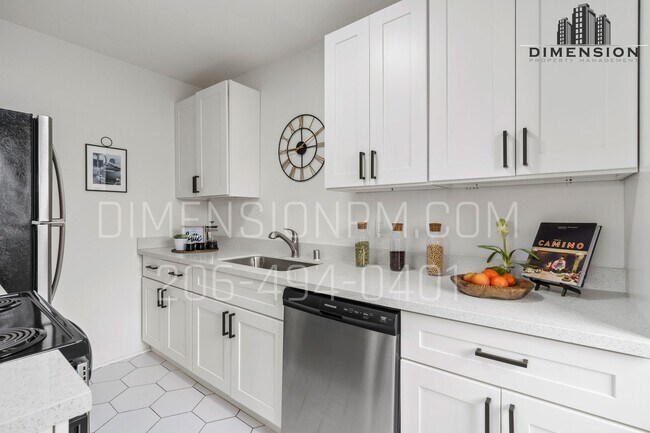 Building Photo - 2331 Rockefeller Ave