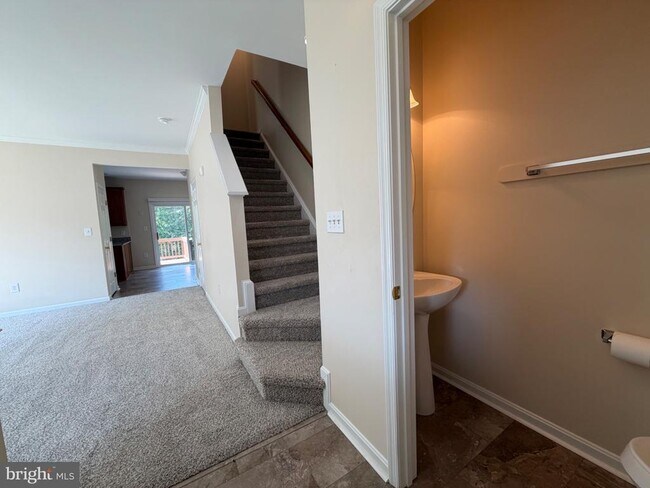 Building Photo - 359 Snyder Ln