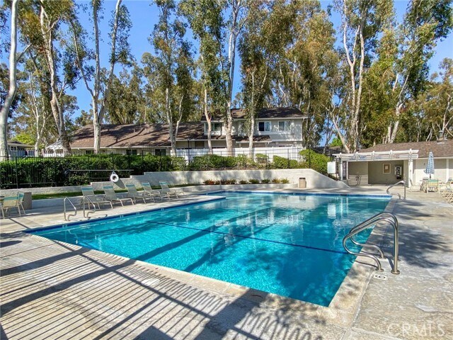 Building Photo - 2470 Coventry Cir