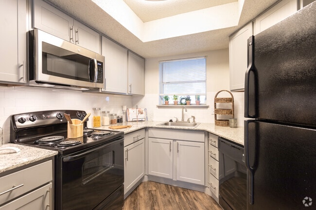 1BR,1BA - 748SF A5 - Kitchen - The Elise Apartments