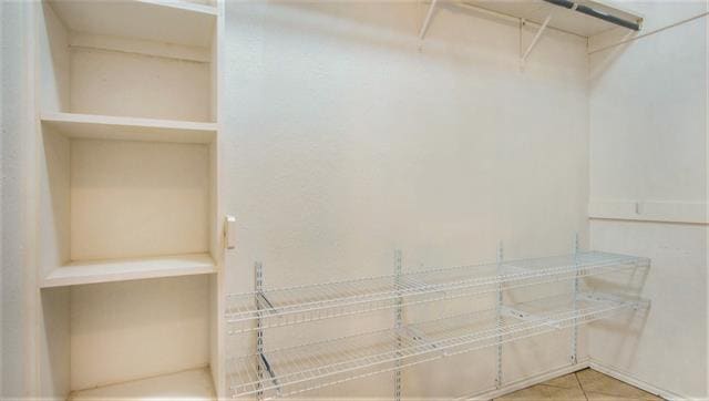 Building Photo - 7600 Silveridge Dr