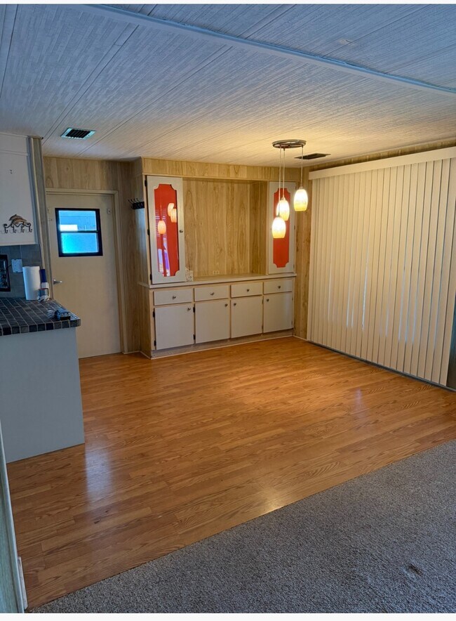 Building Photo - 342 Heritage Blvd