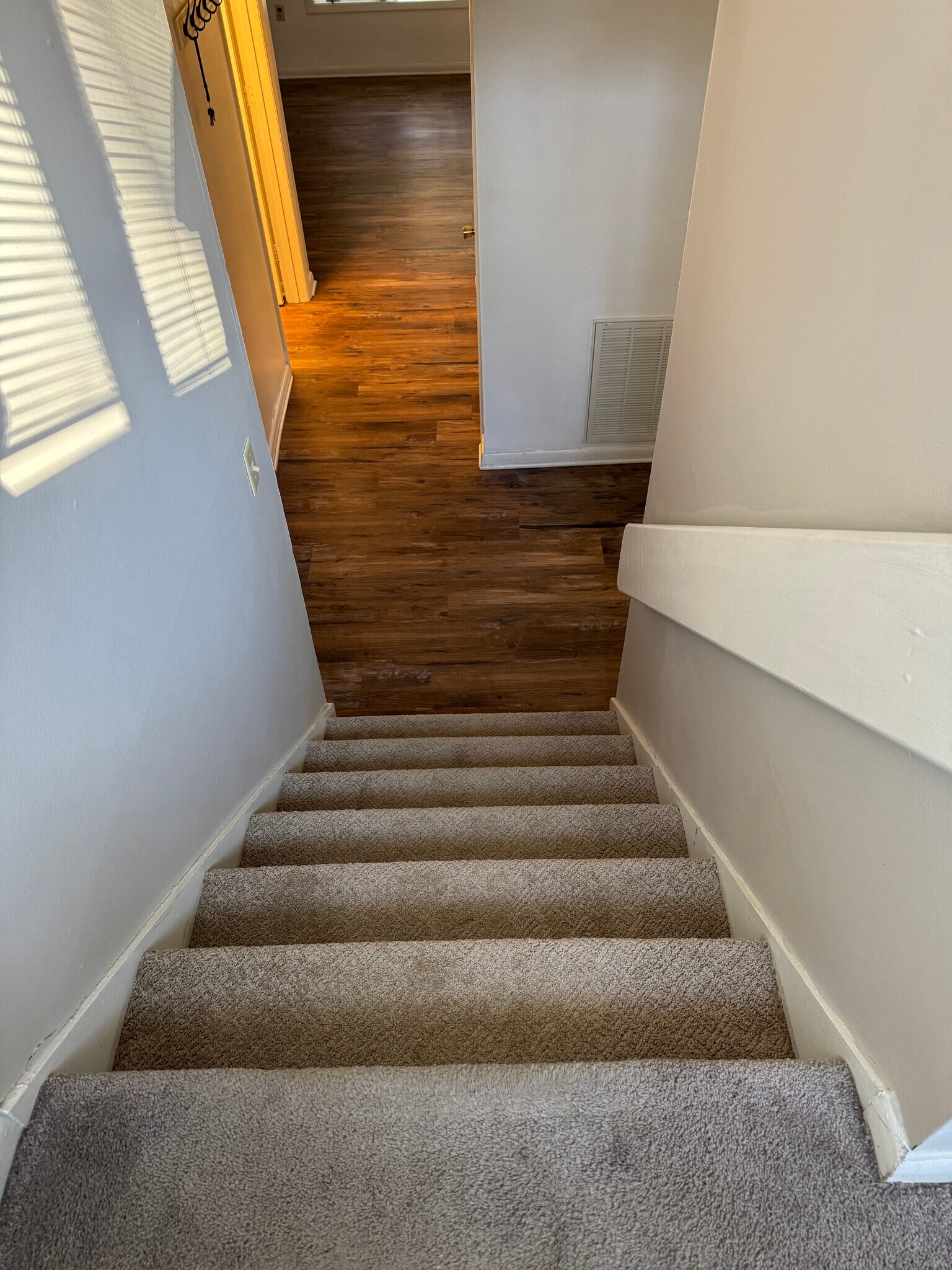 Building Photo - 334 Shenandoah Cir