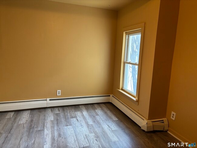 Building Photo - 42 Elliot St