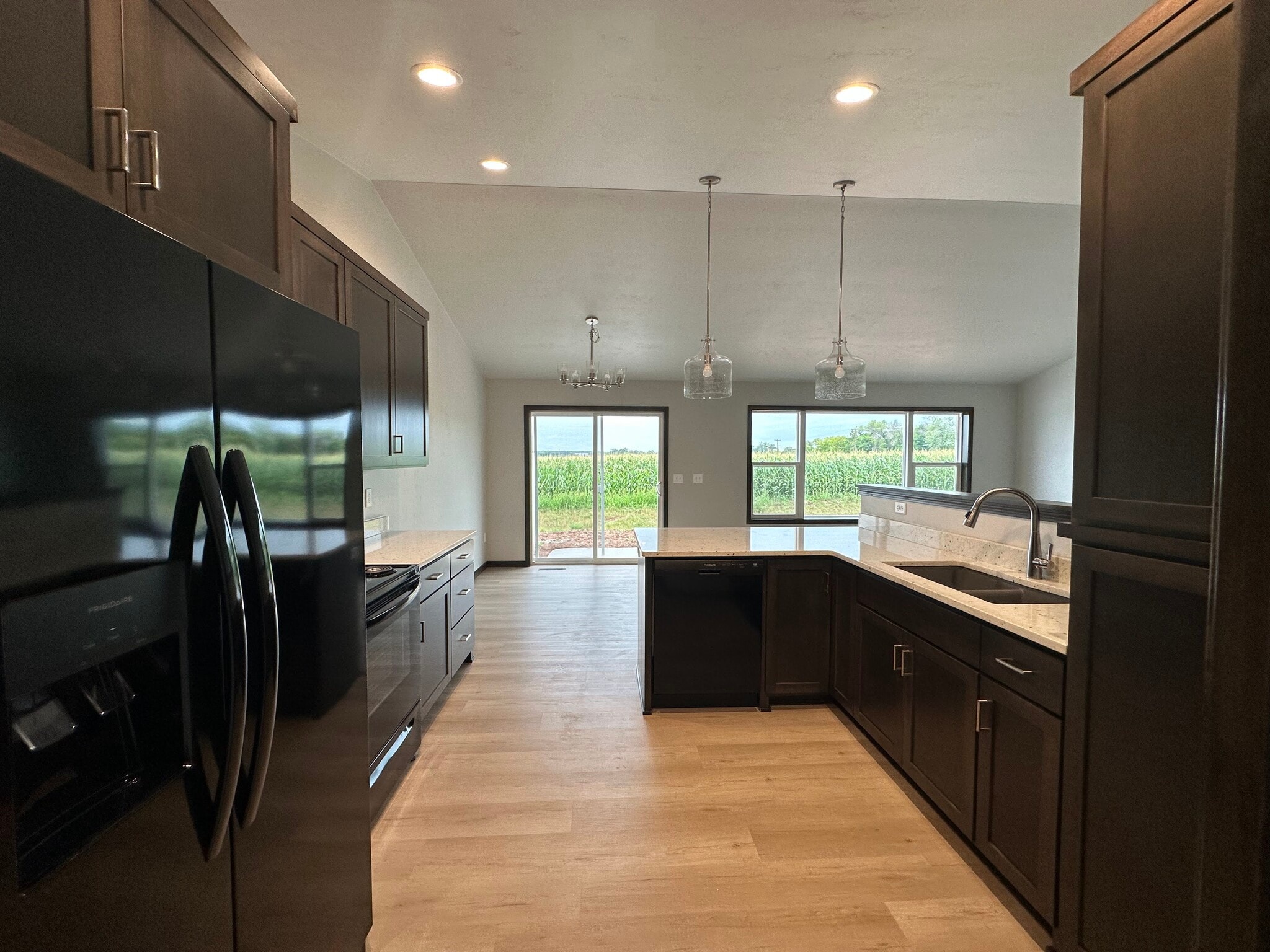 Building Photo - 2911 Sabal Oak Dr