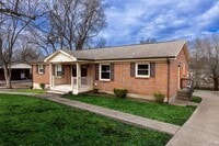 Building Photo - 455 Circle Dr