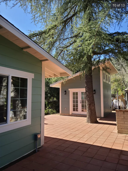 back patio - 1501 Old Topanga Canyon Rd