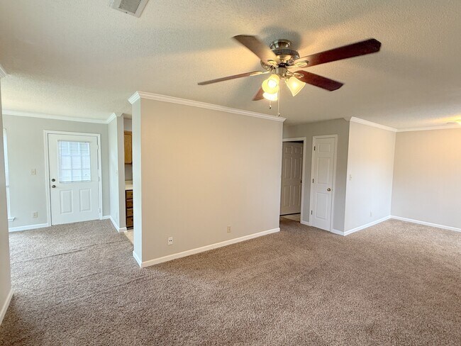 Building Photo - 1002 Stones Throw Dr NW