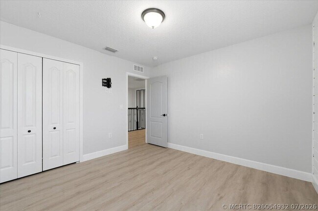 Building Photo - 9012 Orange Blossom Lp