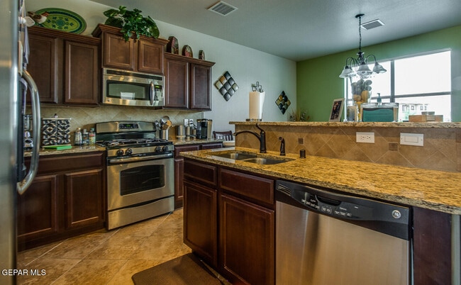 Building Photo - 1341 Noble Path Pl