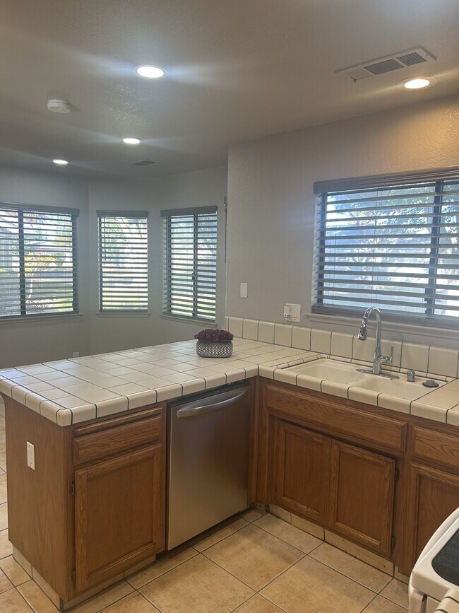 Building Photo - 1728 Colin Ln