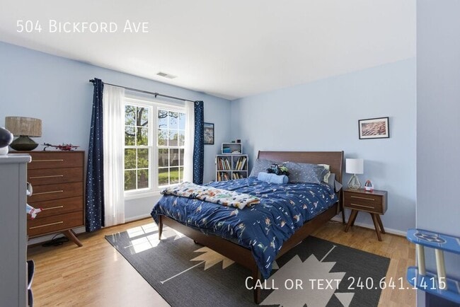Building Photo - 504 Bickford Ave
