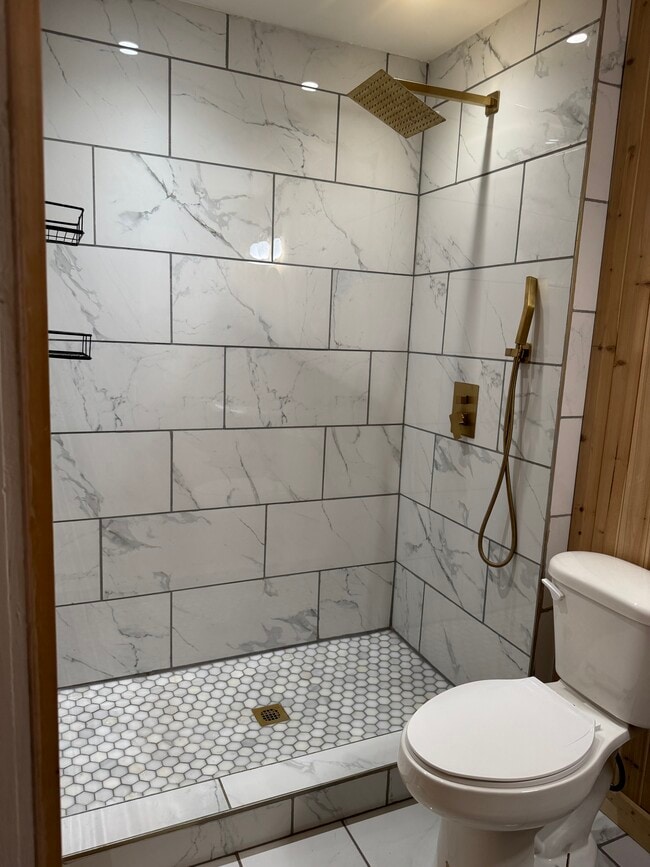 Bathroom 1 - 1407 5th Ave S