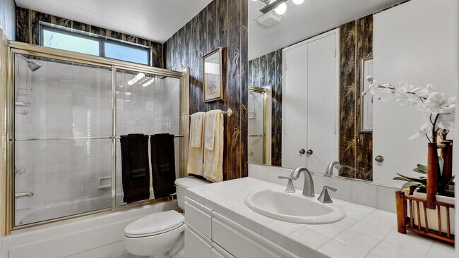 Building Photo - 28346 Desert Princess Dr