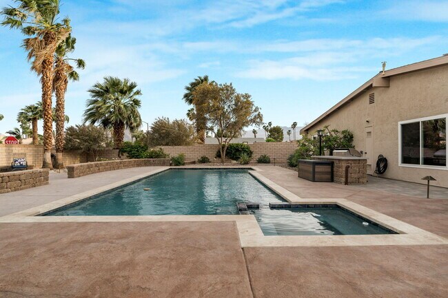 Building Photo - 43260 Silk Tree Ln
