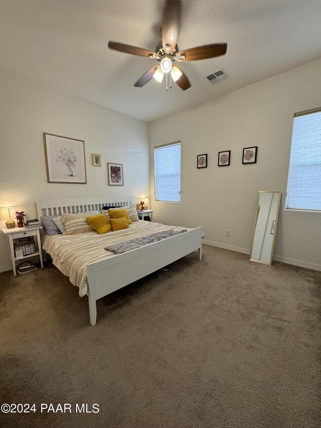 Building Photo - 5765 N Thornberry Dr