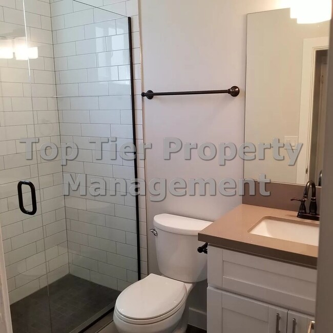 Building Photo - ***Charming 1 Bed / 1 Bath Cottage in Sout...