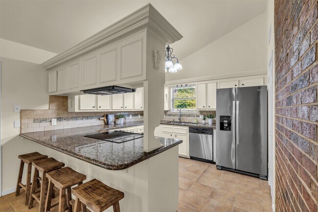 Building Photo - 17831 W Farm To Market 1097