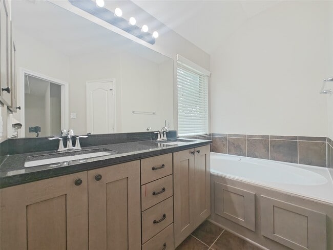 Building Photo - 4939 Ginger Bluff Trail