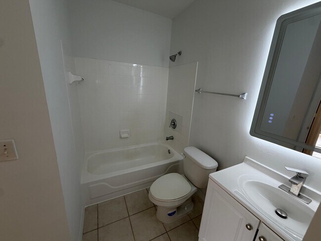 Building Photo - 10336 Fox Trail Rd S