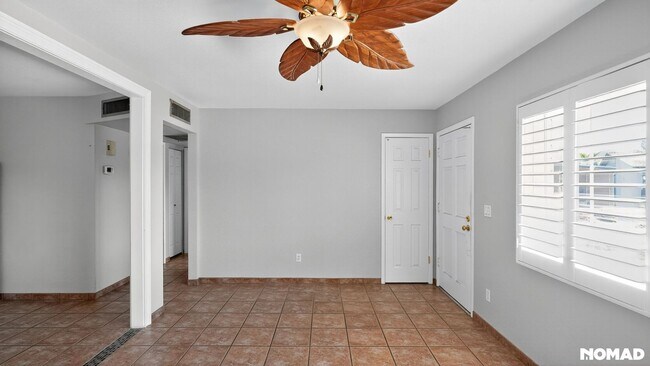 Building Photo - 15431 N 23rd St