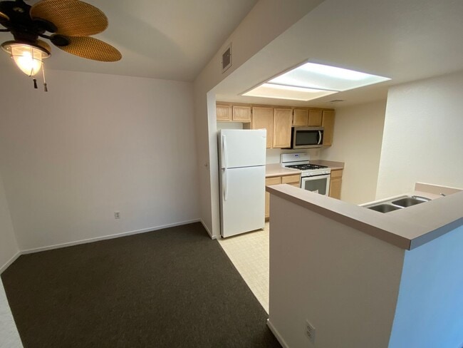 Building Photo - 8070 W Russell, Unit 2105