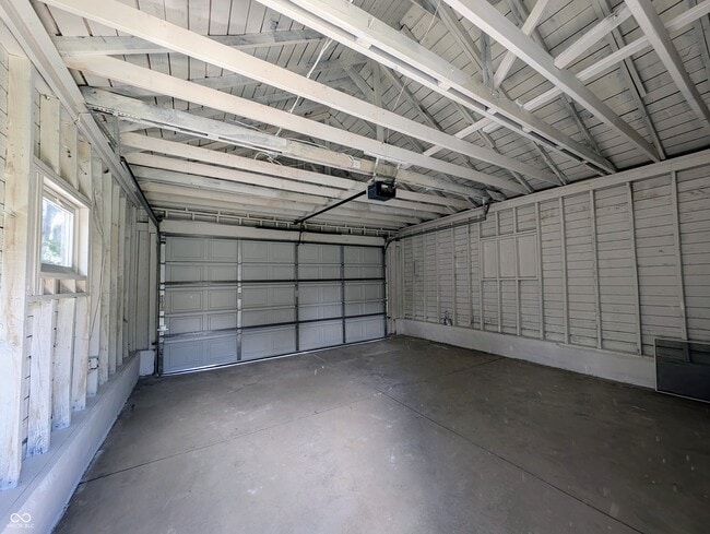 Building Photo - 1210 Finley Ave