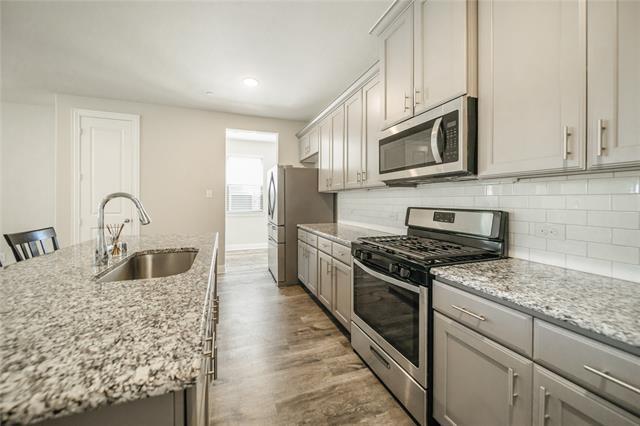 Building Photo - 1024 Foxglove Dr