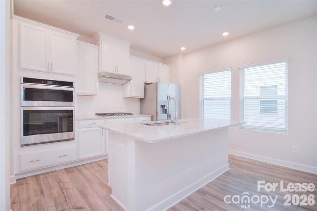 Building Photo - 14205 Laughing Gull Dr