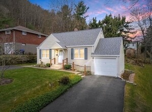 Building Photo - 328 Leroy Ave