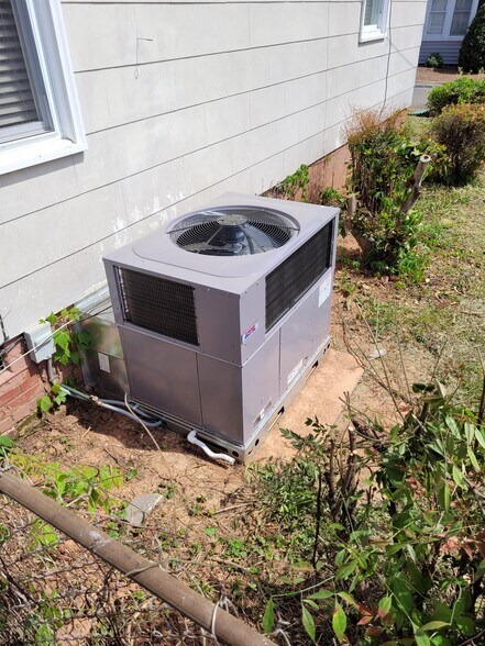 Building Photo - 725 Washington St