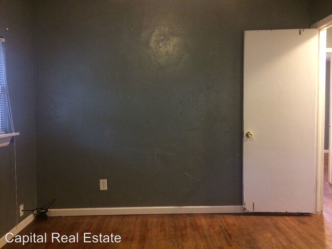Building Photo - 3 br, 1.5 bath House - 116 W. Steed Dr.