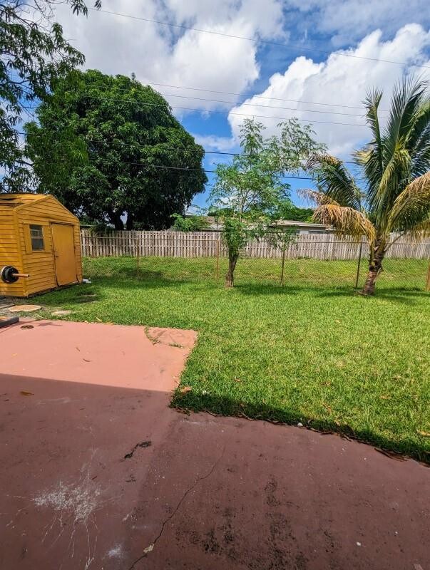 Building Photo - 664 W Melrose Cir