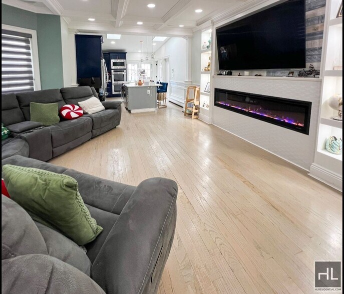 Primary Photo - 3rd avenue